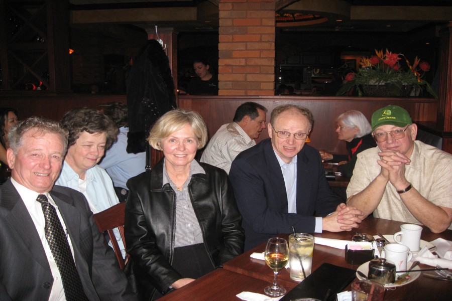 ../image/rehearsal dinner bruce barbara susie ross bud 1.jpg